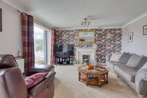 Lounge- click for photo gallery